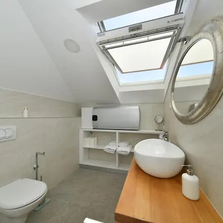 アパート Novem *