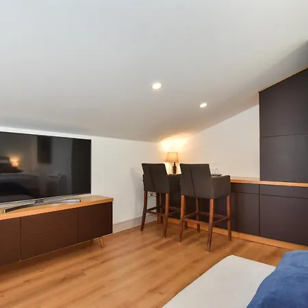 Novem Apartment