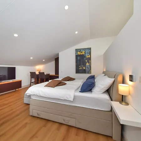 Apartment Novem *