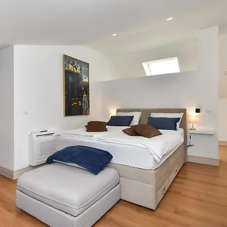 Apartment Novem Zadar